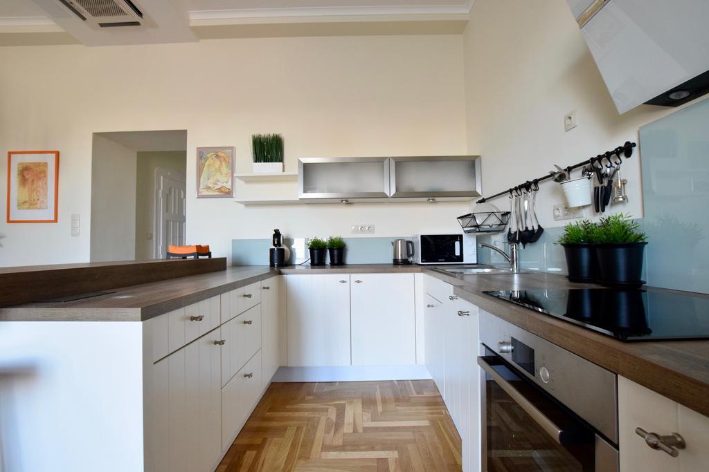 Luxury Apartment By Hi5 - Kiraly Street Suite Budapeşte Dış mekan fotoğraf